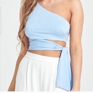 BLUE BLUSH One-Shoulder Tie Waist Crop Top. Baby Blue. Size Small